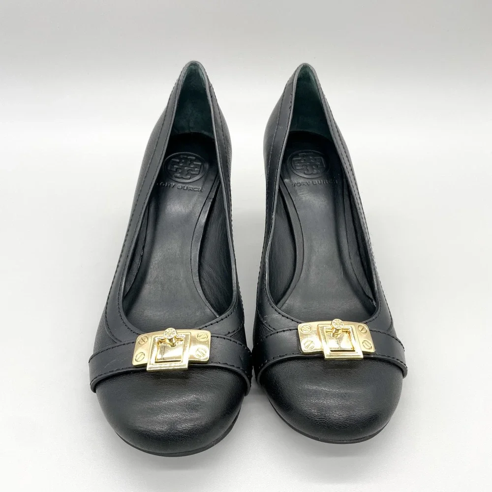 Tory Burch Womens 8.5M Pump Heels Shoes Black Leather Gold Buckle Office Classic
